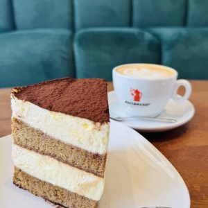Lisztmentes tiramisu tortaszelet