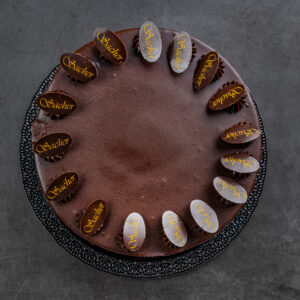 Pataki Cukrászda Érd - Sacher torta - Egész torták