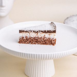 Pataki Cukrászda Érd Paleo kókuszos-csokis tortaszelet