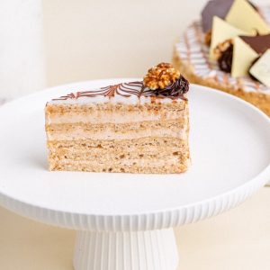 Pataki Cukrászda Érd Eszterházy torta 16 szeletes