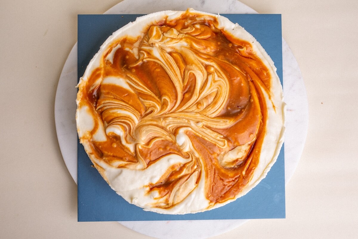 Pataki Cukrászda Érd karamellás sajttorta 12 szeletes