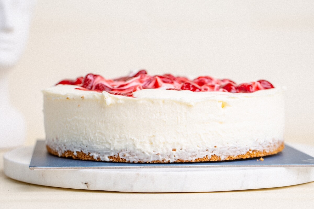 Pataki Cukrászda Érd epres sajttorta 12 szeletes