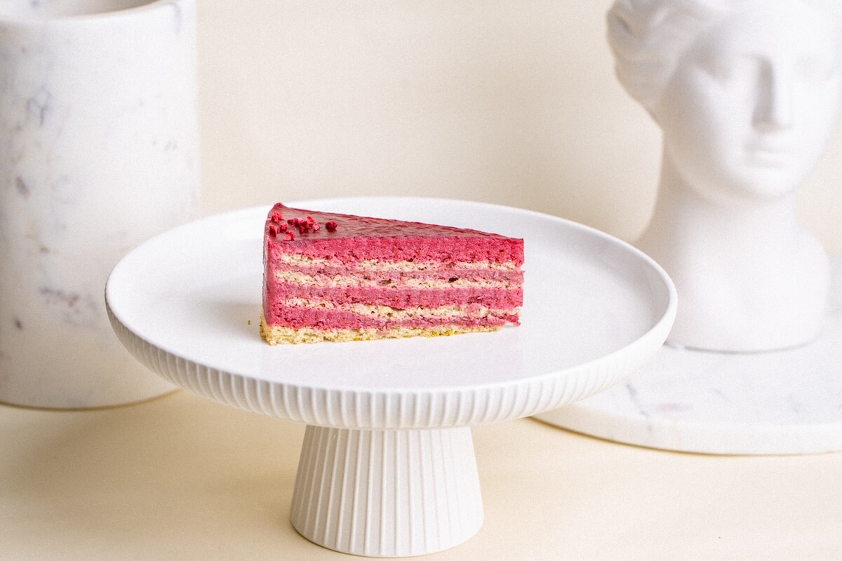 Pataki Cukrászda Érd Málna delight torta szelet