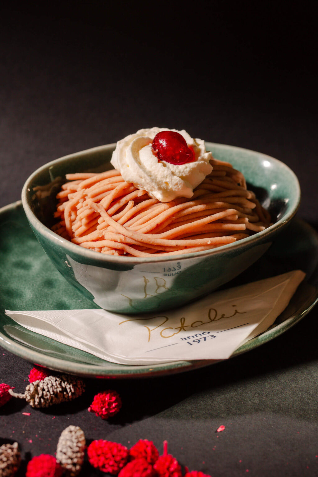 Pataki Cukrászda Érd - Gesztenyepüré - Desszertek